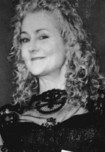 Marlena Borowska sopran Absolwentka Akademii Muzycznej im. Fryderyka Chopina w Warszawie na Wydziale Wokalno-Aktorskimw klasie śpiewu solowego Prof. Haliny Słonickiej.