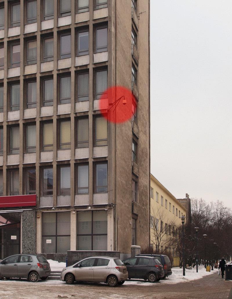 IX.6.17. Punkt kamerowy PK17 (Plac Komuny Paryskiej 5a) IX.6.17.1. Punkt kamerowy ma być wyposażony w: 1. 4 kamery w tym: 1.1. 1 kamerę typu Kamera obrotowa wysokiej rozdzielczości 1.2.