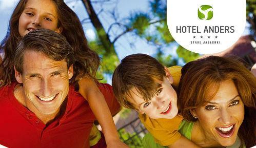 MAJÓWKA 2018 W HOTELU ANDERS Witamy Państwa w Hotelu Anders w Starych Jabłonkach! Zapraszamy do zapoznania się ze szczegółowym programem pobytu oraz atrakcjami, jakie dla Państwa gotowaliśmy.