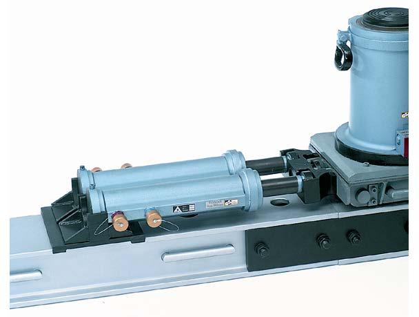 moduł 05: sprzęt do przemieszczeń poprzecznych gniazdo podwójne siłownik poprzeczny podnośnik hydrauliczny z monolityczną podstawą kołnierzową dla zagwarantowania