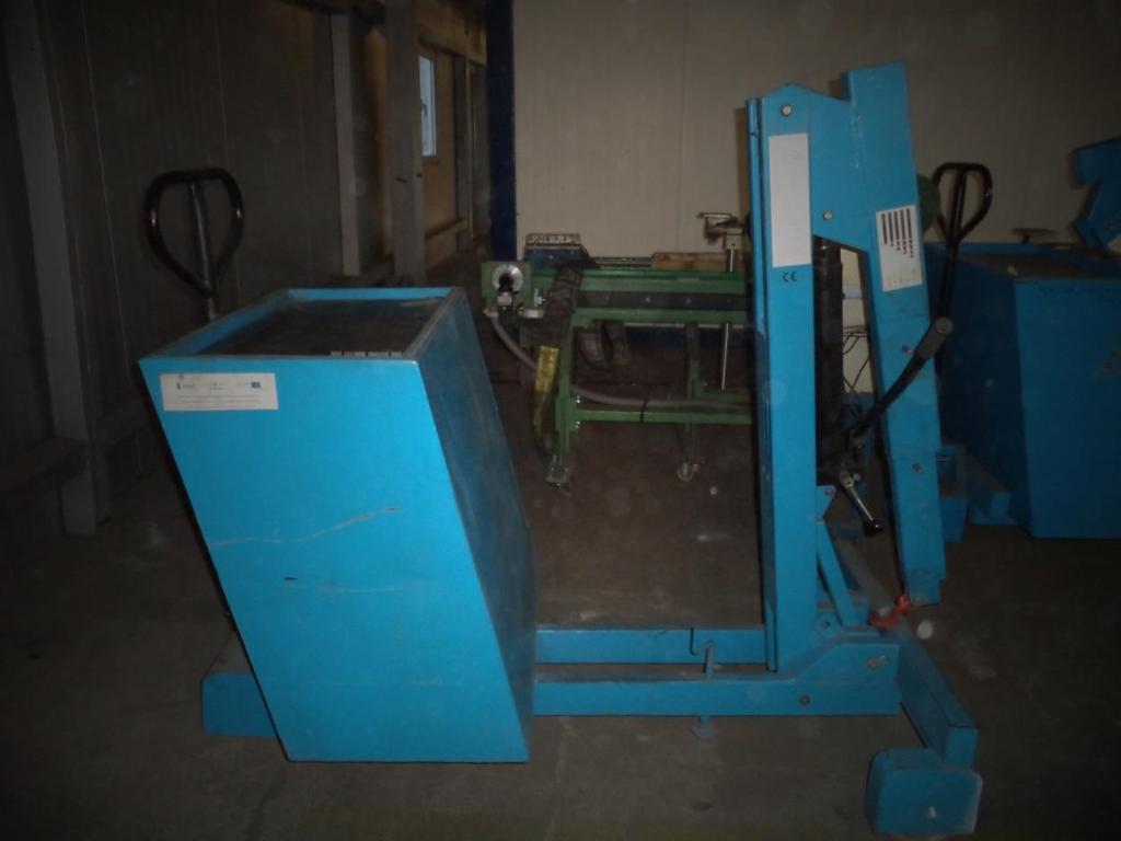 8. ŻURAW HYDRAULICZNY RĘCZNY PRZEWOŹ