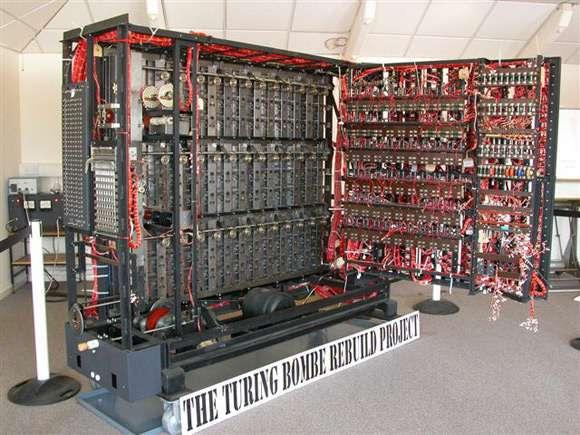 Bomba kryptologiczna 24 lipca 1949 roku pod Warszawą odbyła się konferencja kryptologów z Polski, Francji i Anglii,