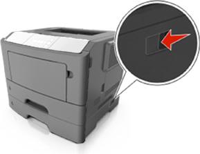 Jeśli jest zainstalowany opcjonalny zasobnik, najpierw należy go usunąć z drukarki.