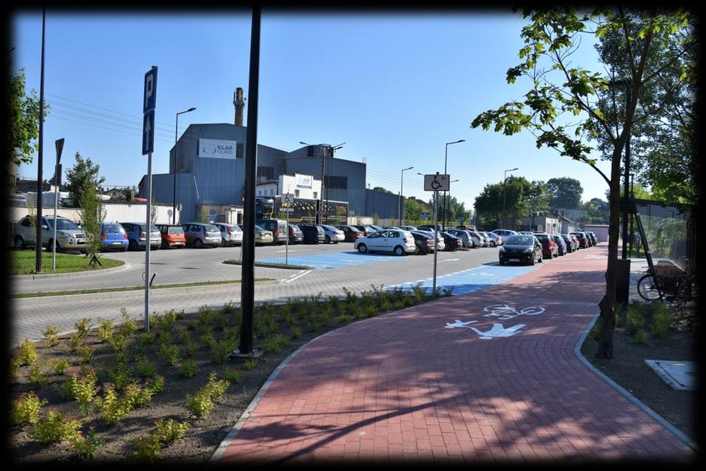 Letnisko wraz z zakupem środków transportu publicznego.