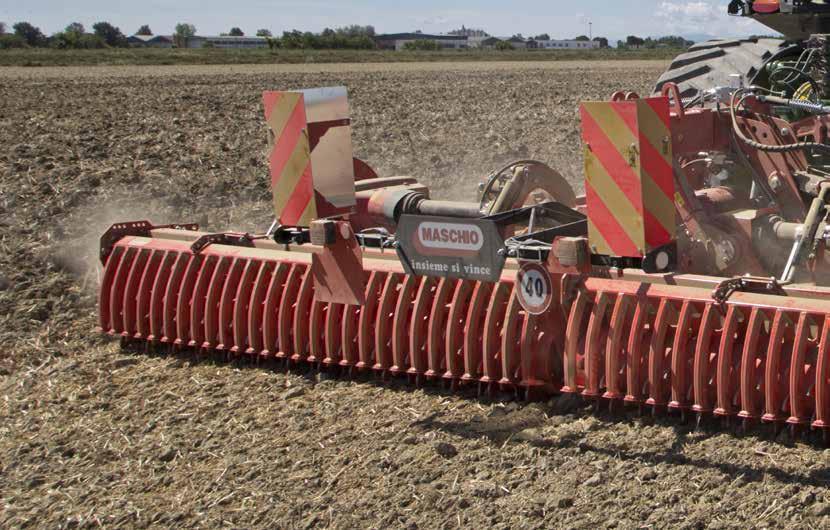 Konstrukcja składana (do 550 KM) JUMBO 8000 JUMBO HD JUMBO HD to sztandarowy produkt wśród bron MASCHIO GASPARDO: do 8 metrów szerokości roboczej, niemożliwa do zatrzymania,