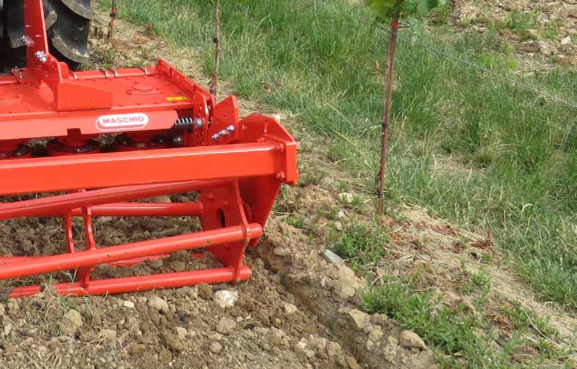 24 Głębokość robocza cm 28 28 28 28 28 28 28 Belka wyrównująca Hydrauliczna belka wyrównująca - - Regulacja