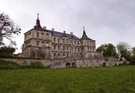 Muzea i kolekcje Anna Hanaka LEON RZEWUSKI KUSTOSZ KOLEKCJI W PODHORCACH Pałac w Podhorcach to jedna z najwspanialszych siedzib magnackich czasów I Rzeczpospolitej, założenie o unikalnych walorach