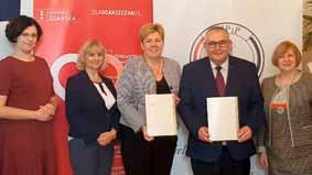19 października Przewodnicząca Anna Czarnecka oraz Wiceprzewodnicząca Marzena Olszewska-Fryc (odpowiedzialna za Dział Szkoleń) i Sekretarz Jolanta Zając podpisały bardzo istotne dla nas wszystkich