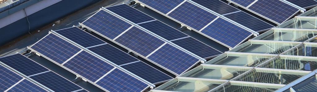 Instalacje komercyjne Strona 11 Instalacje komercyjne ROZWIĄZANIA DLA FIRM MODEL AUTOKONSUMPCJI (PROSUMENT BIZNESOWY) Uniezależnij się od rosnących kosztów energii elektrycznej.