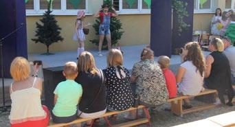Uczniowie wystąpili w przedstawieniach: Możesz wszystko (I miejsce Przeglądu), Zagubione księżniczki (wyróżnienie) oraz Jaś i Małgosia (II miejsce).