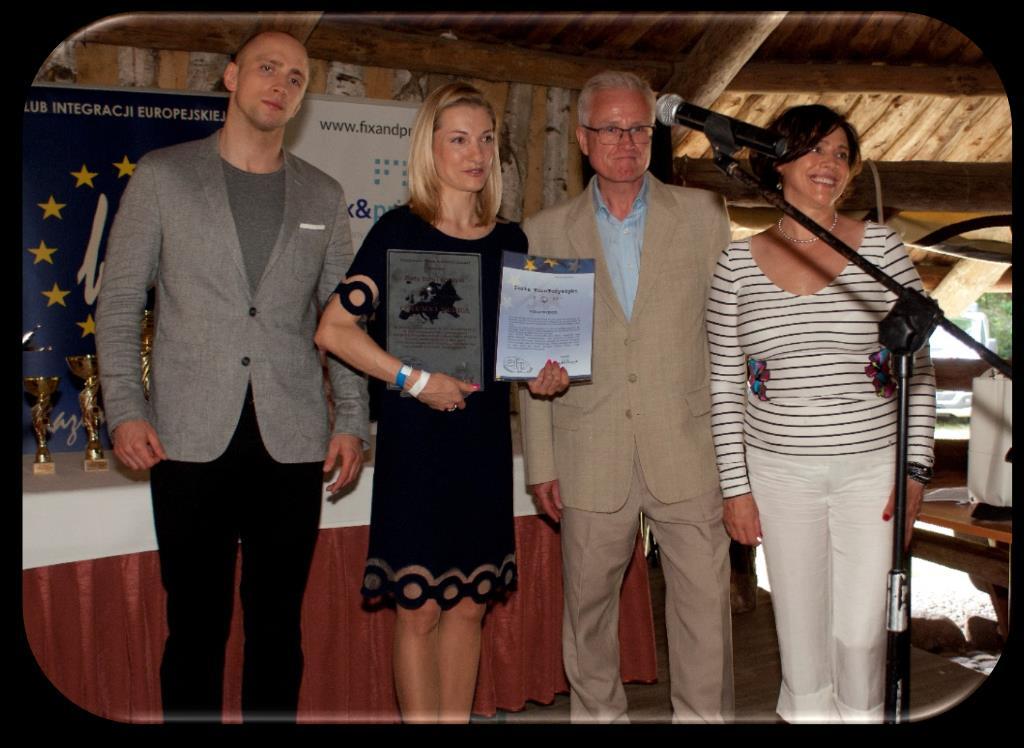 regionu Wręczenie nagród o puchar Prezesa Klubu Integracji Europejskiej zwycięzcom