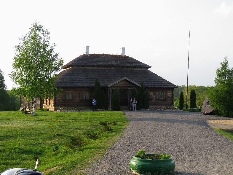 Kosów Poleski Dworek Tadeusza Kościuszki Kolejny dzień rozpoczęliśmy już w Polsce po wykwaterowaniu z hotelu w Zbuczynie k.