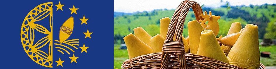 Festiwal Oscypka i Serów Wszelakich, otworzyła Parada Bacowska, przechodząca przez ulice miasta. Stanowiła atrakcję regionalną - prowadzona była przez Zespół regionalny Biołodunajcanie.