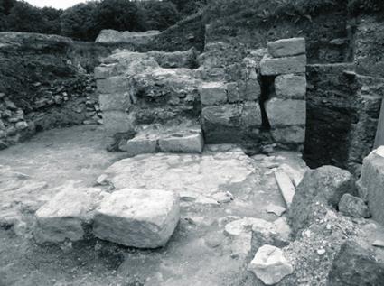 kamienia trzech budowli (faza II) [8, 9].