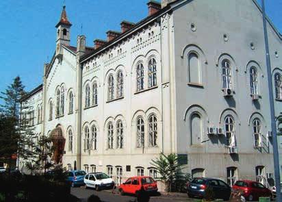 17 puls grada Prvi studentski dom na Balkanu U Bulevaru kralja Aleksandra, u blizini spomenika Vuku Karadžiću, nalazi se najstariji studentski dom na Balkanu, koji nosi naziv Kralj Aleksandar I.