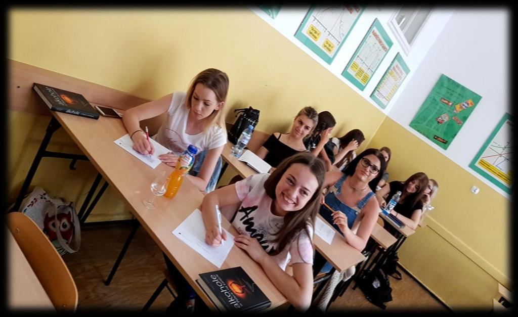 BARMAN W dniach 1-3 czerwca 2018 roku w Zespole Szkół nr 1 w Koszalinie, odbył się kurs barmański I-szego stopnia. Szkolenie przeprowadziła Ogólnopolska Szkoła Barmanów z Warszawy.