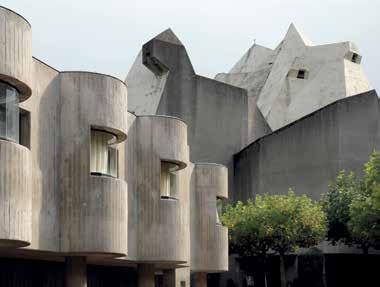 Architektura brutalistyczna a idee Nowego Brutalizmu Fot. 55. Gottfried Böhm, budynki dla pątników i kościół pielgrzymkowy w Neviges, 1966-1968; fot.