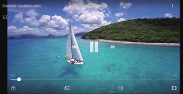 Aplikacje i funkcje Wyświetlanie zdjęć zrobionych przy użyciu funkcji Podwójne przechwycenie (wyłącznie modele Galaxy S9+) Wyświetl zdjęcia z przybliżeniem i szerokokątne zrobione przy użyciu funkcji