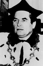 Prof. Serwiński prorektor ds. studenckich w latach 1962-1968 i rektor PŁ w latach 1968 1975 Prof. C.