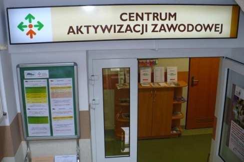 4.5. CENTRUM AKTYWIZACJI ZAWODOWEJ WSPIERA, PROMUJE,