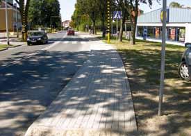 betonowych na długości 40 m. Koszt robót wyniósł 107.652,76 zł. W ramach powyższego zadania zagospodarowany został przyległy do parkingu teren zielony.