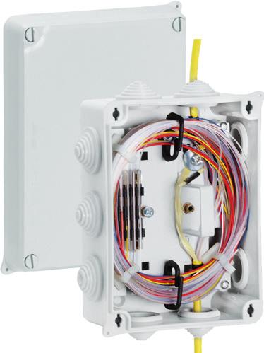 MUGA I DOZIEMNY KABEL OSIEDLA DOMÓW JEDNORODZINNYCH MUFA ZEWNĘTRZNA NMS Mufa zewnętrzna NMS-4 mufa zalecana do zastosowania w sieciach FTTH zamykana na zamek umożliwia wykonanie przejścia z kabla