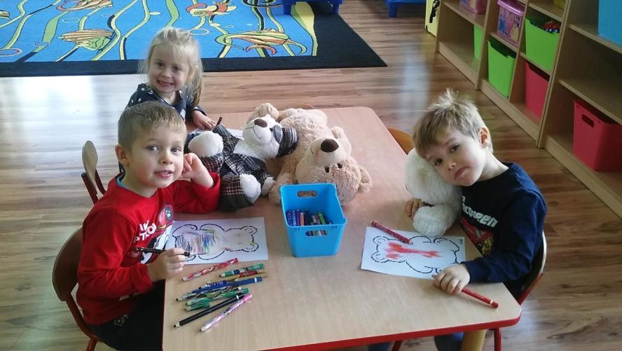 DZIEŃ PLUSZOWEGO MISIA Dnia 24 listopada obchodziliśmy w przedszkolu Dzień Pluszowego Misia.