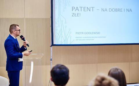 "- we współpracy z CITTRU UJ Wykład patent na dobre i na złe podczas konferencji Life Science Open Space, we współpracy z Klastrem Life Science Kraków Ponadto odpowiadając na indywidualne