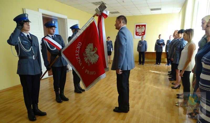 Podczas uroczystej zbiórki I Zastępca Komendanta Wojewódzkiego Policji w Opolu insp.