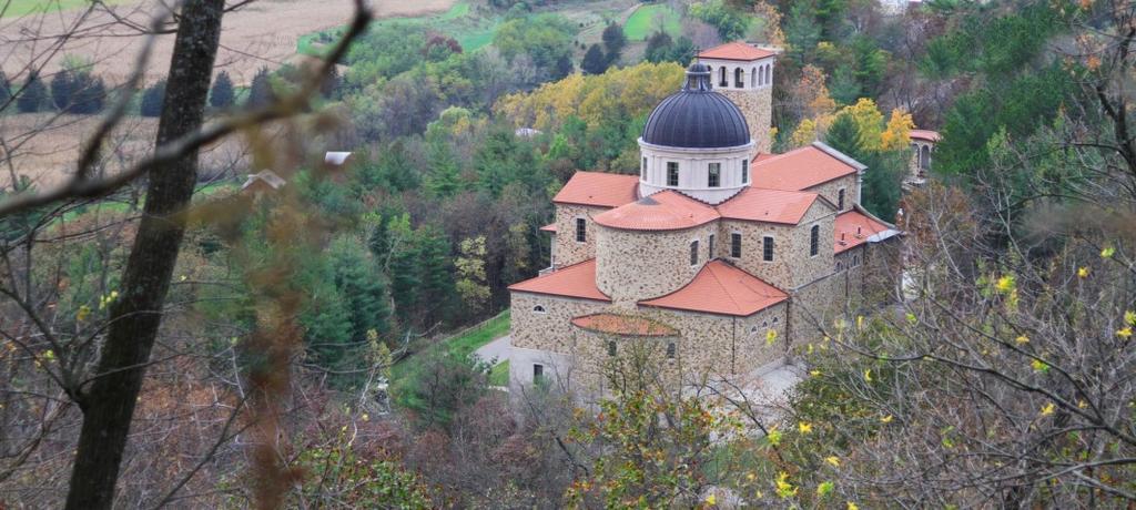 W programie wspólne modlitwy, Eucharystia, czas na pogawędki, możliwość spacerów po różnych