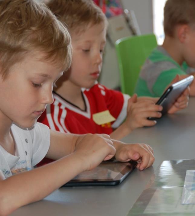 Stanowisko aplikacji edukacyjnych Adresat: dzieci od 6 roku życia, Korzyści: