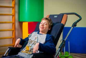 RACER RACER TM umożliwia przewożenie dzieci i dorosłych z ograniczonymi możliwościami ruchowymi. Znajduje zastosowanie zarówno w domu pacjenta jak i w ośrodkach rehabilitacyjnych.