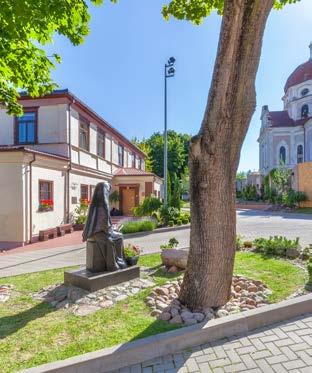 4. KLASZTOR SIÓSTR JEZUSA MIŁOSIERNEGO Ul. Rasų 4A Katolickie Zgromadzenie Kobiet, założone przez błogosławionego księdza M. Sopoćkę, rozpowszechnia Boże Miłosierdzie.