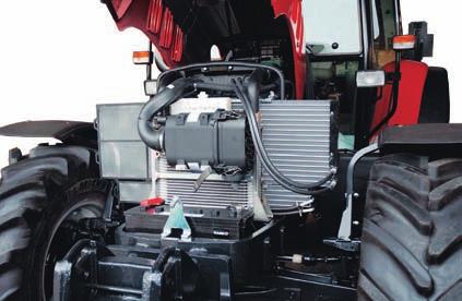 MOC I REZERWA MOCY NA ŻĄDANIE. SILNIK CIĄGNIKI SERII JXU NAPĘDZANE SĄ PRZEZ 4-CYLINDROWE SILNIKI Z TURBOSPRĘŻARKĄ I CHŁODNICĄ POWIETRZA DOŁADOWUJĄCEGO.