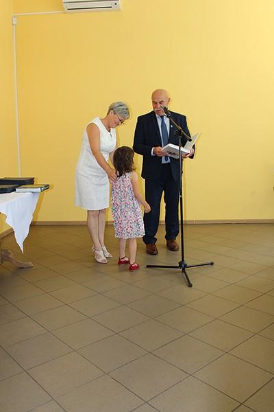 Uczniom towarzyszyli na gali rodzice, dla których Wójt także przygotował szczególne podziękowania za trud i serce włożone w wychowanie swoich synów i córek.