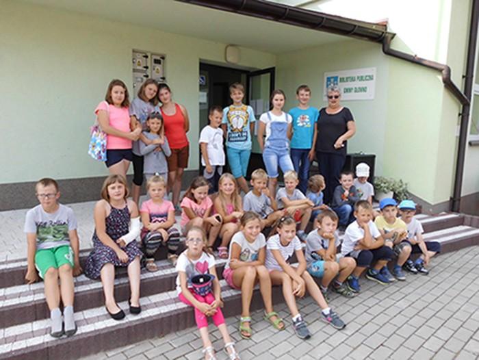 Str. 13 Podsumowanie wakacji 2017 r. w Ośrodku Upowszechniania Kultury w Bronisławowie Dnia 25 sierpnia 2017 r. w Ośrodku Upowszechniania Kultury i Bibliotece w Bronisławowie dzieci pożegnały wakacje.