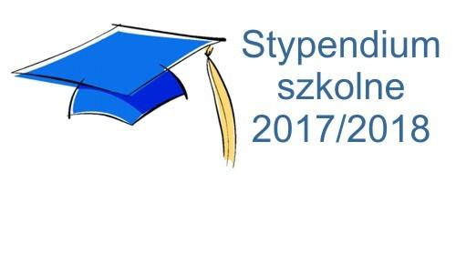 Str. 8 Informacja dotycząca przyznania stypendium szkolnego dla uczniów na rok 2017/2018 Pomoc w formie stypendium szkolnego przysługuje uczniom zamieszkałym na terenie gminy Głowno, jeżeli: rodzina