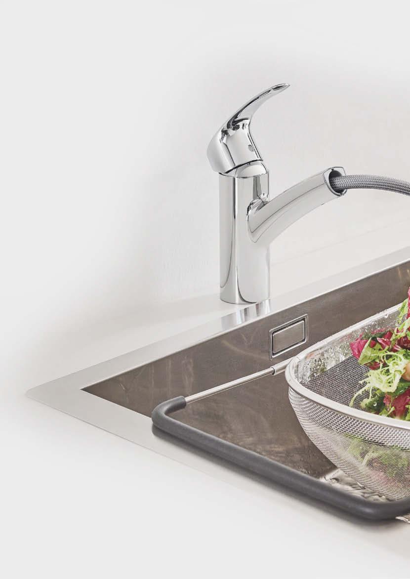 KUCHNIA GROHE KOLEKCJA STYL & FUNKCJONALNOŚĆ EUROSMART Oddzielne kanały wodne - woda nie ma kontaktu z ołowiem i niklem Zintegrowany ogranicznik temperatury EasyDock Brak ryzyka oparzeń o gorące