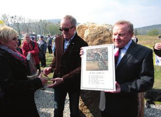 legendy polskiego kolarstwa Zenona Jaskułę Dzięki wieloletniej pracy i zaangażowaniu konkretnych osób bieganie i kolarstwo stały się sportową wizytówką naszej gminy.