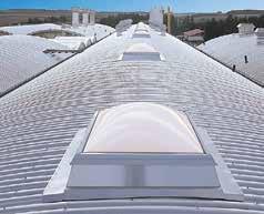 Specjalne wykonanie podstaw Specjalne wykonanie podstaw do wszystkich wymagań na dachu płaskim i profilowanym Płaskie dachy mogą być kryte folią albo blachami profilowymi.