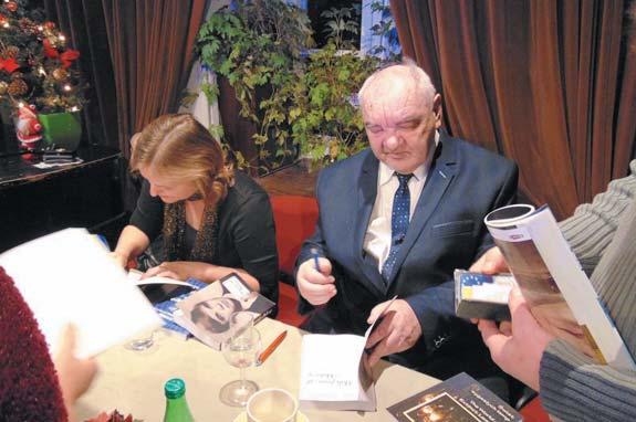 10 KRONIKA Stanis³aw Stanik w Klubie Ksiêgarza Promocja ksi¹ ki pt.