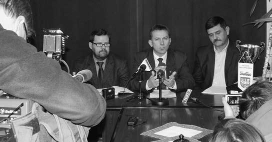 Były to w ubiegłym roku przede wszystkim pikiety, spotkania z parlamentarzystami, konferencje prasowe, pielgrzymki i uroczystości poświęcone 35 rocznicy powstania Solidarności, turnieje piłkarskie
