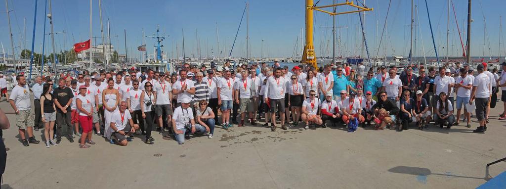 TEAM BUILDING NA WODZIE Udział załogi w Żeglarskim Pucharze Trójmiasta to doskonała okazja do połączenia promocji marki podczas dużej i medialnej imprezy sportowej z integracją zespołu pracowników.