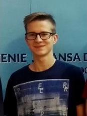 Naszą szkołę w tej uroczystości reprezentowali: Tomek Marchela z IIIa oraz Maciek