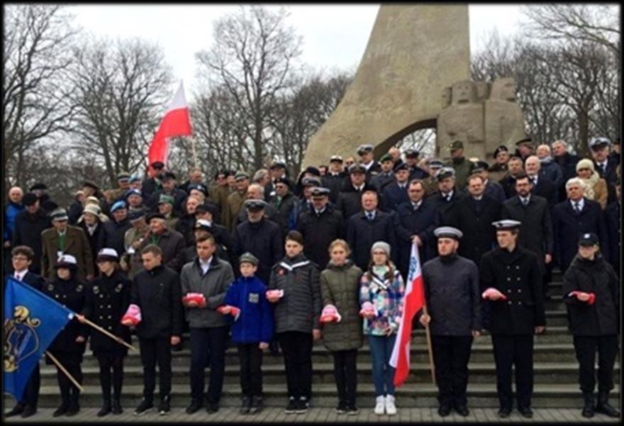 rocznicy walk o Kołobrzeg i Zaślubin Polski z Morzem w Kołobrzegu.