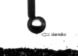 destylowanej jak i w wodnym roztworze heksyloaminy (rys. 2). a) b) c) d) Rys. 1.