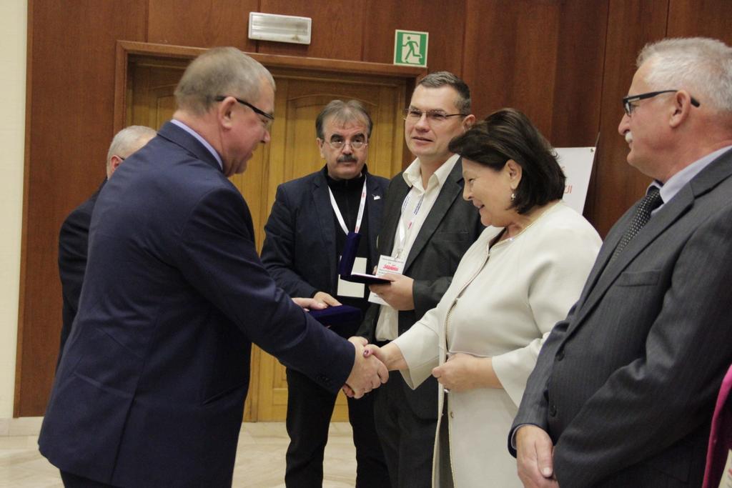 Z dyskusji wynikało, że większość jednak uważa kadencyjność za dobre rozwiązanie i szansę na zaangażowanie młodych w działalność związkową.