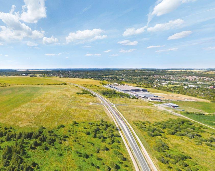 Zawiercie Development Agency 15 Technologiczna St. 42-400 Zawiercie T: +48 32 494 13 33 E: biuro@park.zawiercie.eu Investor service office 15 Technologiczna St.