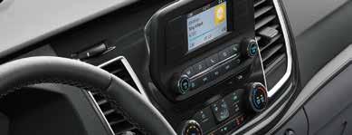 włączane światła Automatycznie włączane wycieraczki 900,- Radio My Connection z 4,2" kolorowym wyświetlaczem Pakiet poprawiający widoczność Premium: Radio SYNC 3 z 8 kolorowym ekranem dotykowym (ICE