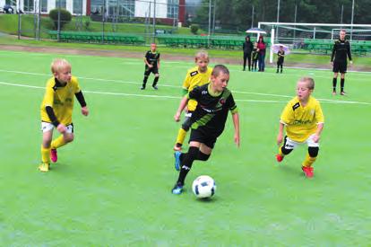 POLSKO-ČESKÁ FOTBALOVÁ SETKÁNÍ V rámci aktivity s názvem polsko- -česká fotbalová setkání se konaly dva polsko-české sportovní a integrační tábory - zimní a letní, završené turnajem.